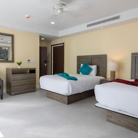 The New View Inn Road Town  Bagian luar foto